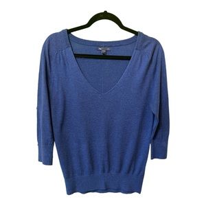 Gap V-neck 3/4 sleeve women’s small sweater